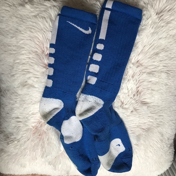 Nike Elite Basketball Socks - Men’s Shoe Size 9-12 Nike Elite Basketball Socks - Men’s Shoe Size 9-12